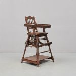 579526 High chair